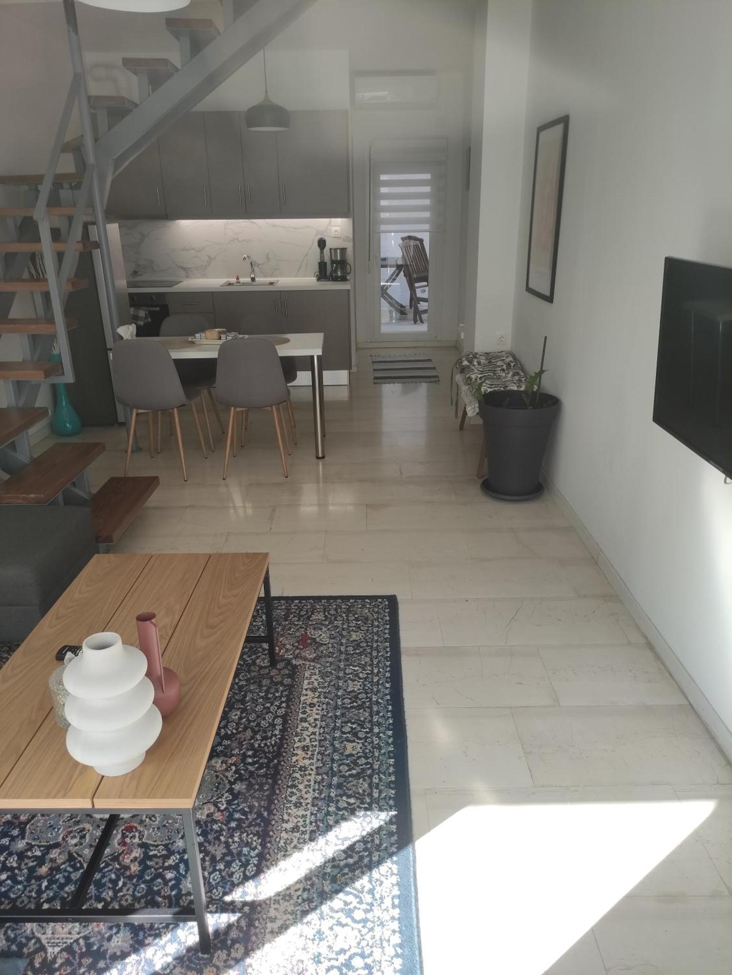 Central Maisonette Volos Eksteriør billede